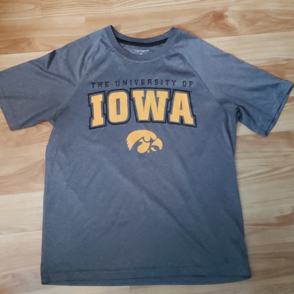 Iowa Hawkeyes Tshirt | Poshmark
